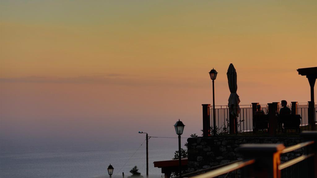 ホテル Atrio Estreito da Calheta エクステリア 写真